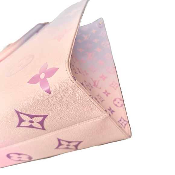 Louis Vuitton Monogram Giant Spring In The City OnTheGo GM Sunrise Pastel - Picture 6 of 10